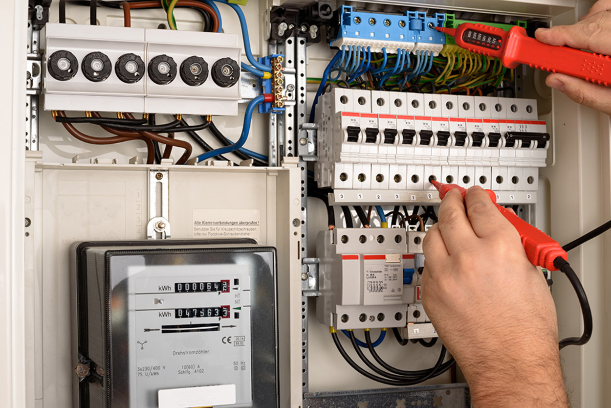 E-Check bei J & Z Elektro- und Datentechnik GmbH in Frankfurt / Rödelheim