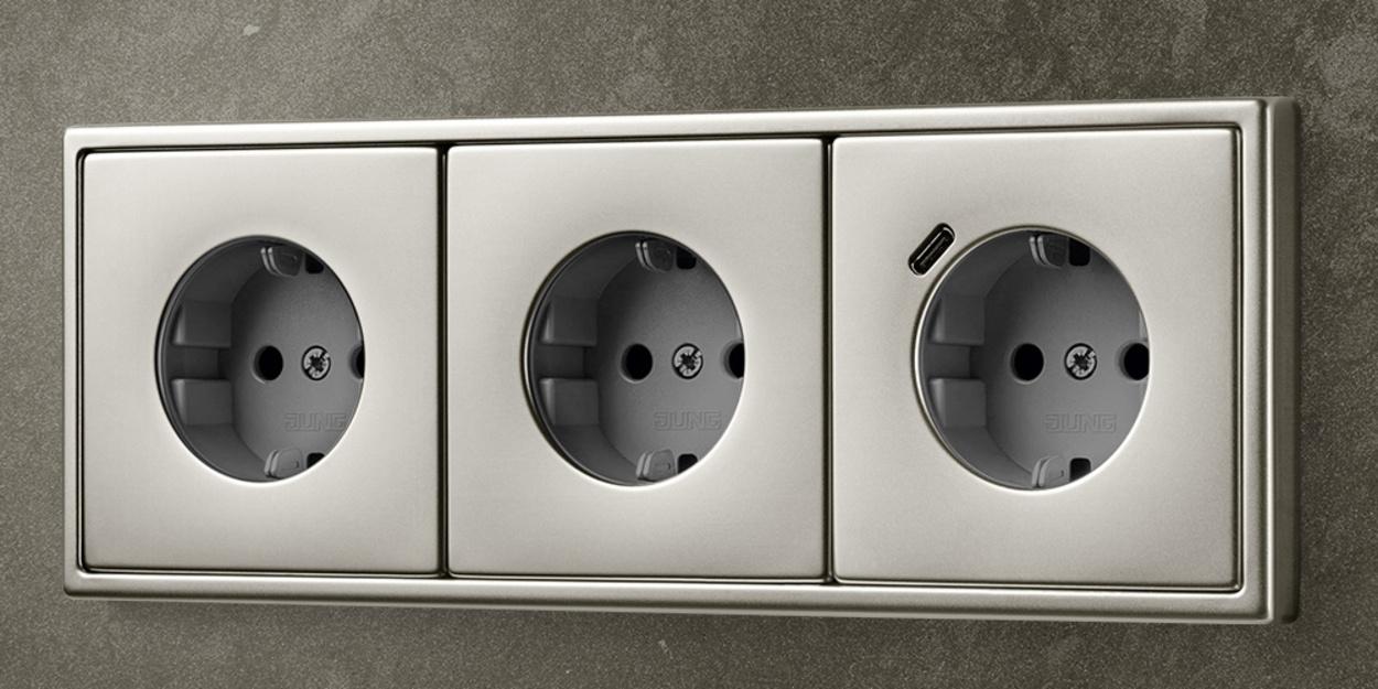 SCHUKO® Steckdosen mit USB bei J & Z Elektro- und Datentechnik GmbH in Frankfurt / Rödelheim