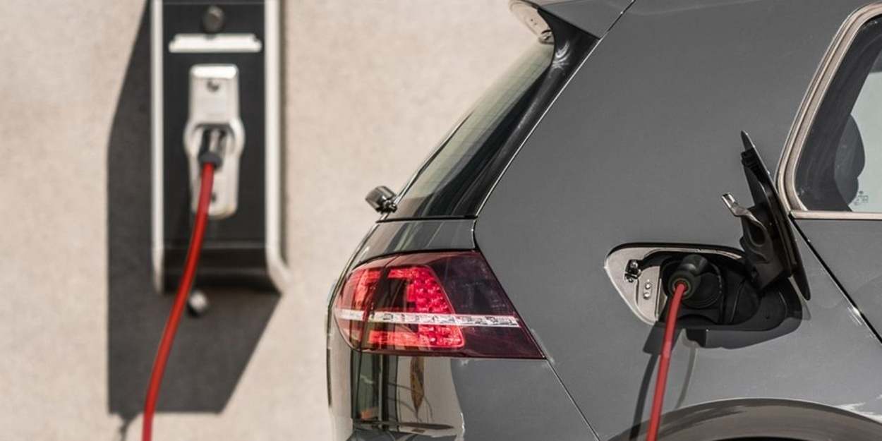 Schutz für E-Mobility bei J & Z Elektro- und Datentechnik GmbH in Frankfurt / Rödelheim