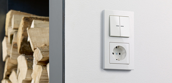 JUNG KNX Taster F 10 bei J & Z Elektro- und Datentechnik GmbH in Frankfurt / Rödelheim