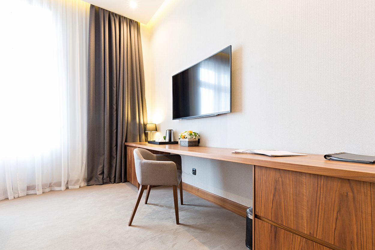 Hotel-TV bei J & Z Elektro- und Datentechnik GmbH in Frankfurt / Rödelheim