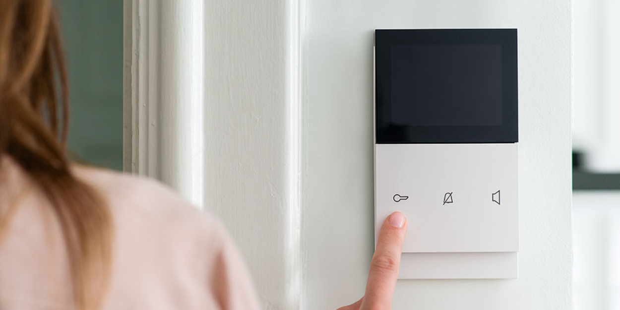 ELCOM.TOUCH bei J & Z Elektro- und Datentechnik GmbH in Frankfurt / Rödelheim