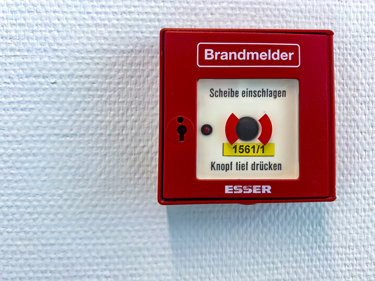 Brandmelde­anlagen bei J & Z Elektro- und Datentechnik GmbH in Frankfurt / Rödelheim